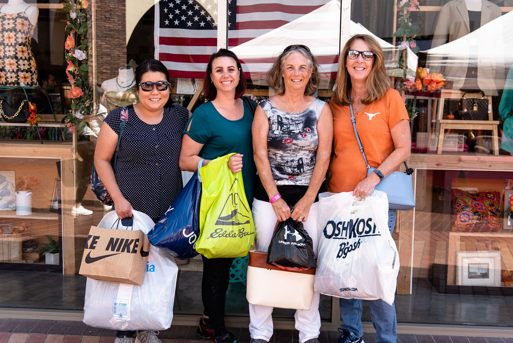 Complimentary baggage check for all Shopping Extravaganza